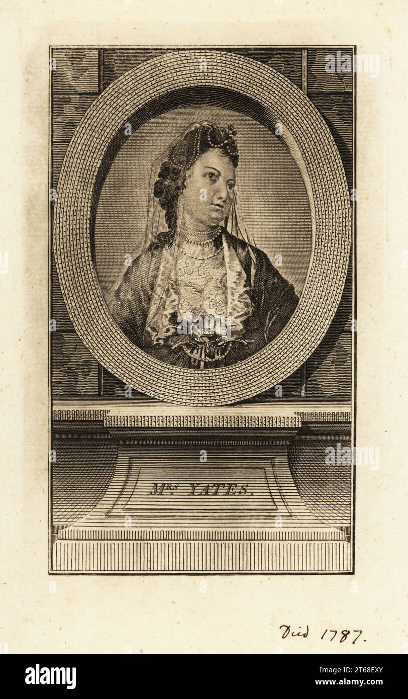 Mary Ann Yates (1728-1787), attrice tragica inglese che si è esibita al Drury Lane Theatre.. Ritratto della signora Yates in copricapo di velo e perle, in una cornice ovale decorativa sopra un zoccolo con il suo nome. Incisione su lastra di rame di un artista sconosciuto, pubblicata a Londra, nel 1780 Foto Stock