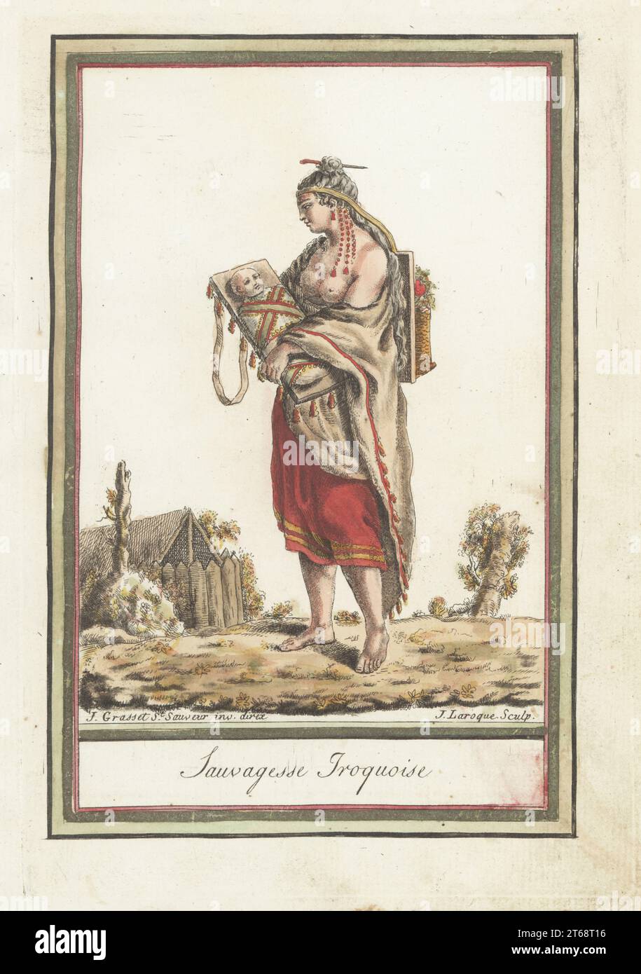 Donna e bambino della Confederazione Iroquese. Indossa un mantello frangiato, una gonna e tiene un bambino in una tavola della culla. Un cesto si appende sulla schiena da un cordone sulla fronte. Sauvagesse Iroquois. Incisione in copperplate a mano di J. Laroque dopo un disegno di Jacques Grasset de Saint-Sauveur dalla sua Enciclopedie des Voyages, Enciclopedia di Voyages, Bordeaux, Francia, 1792. Foto Stock