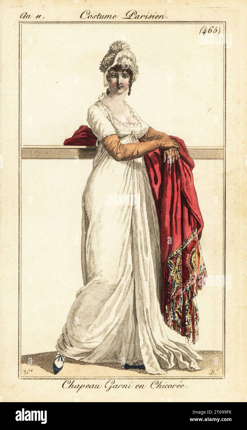 Donna in abito formale, guanti lunghi, scialle ricamato e cappello decorato con cicoria. Chapeau Garni en Chicorée. Incisione a mano su copperplate di Pierre Charles Baquoy in onore di Carle Vernet di Pierre de la Mesangeres Journal des Dames et des Modes, Magazine of Women and Fashion, Paris, An 11, 1803. Foto Stock