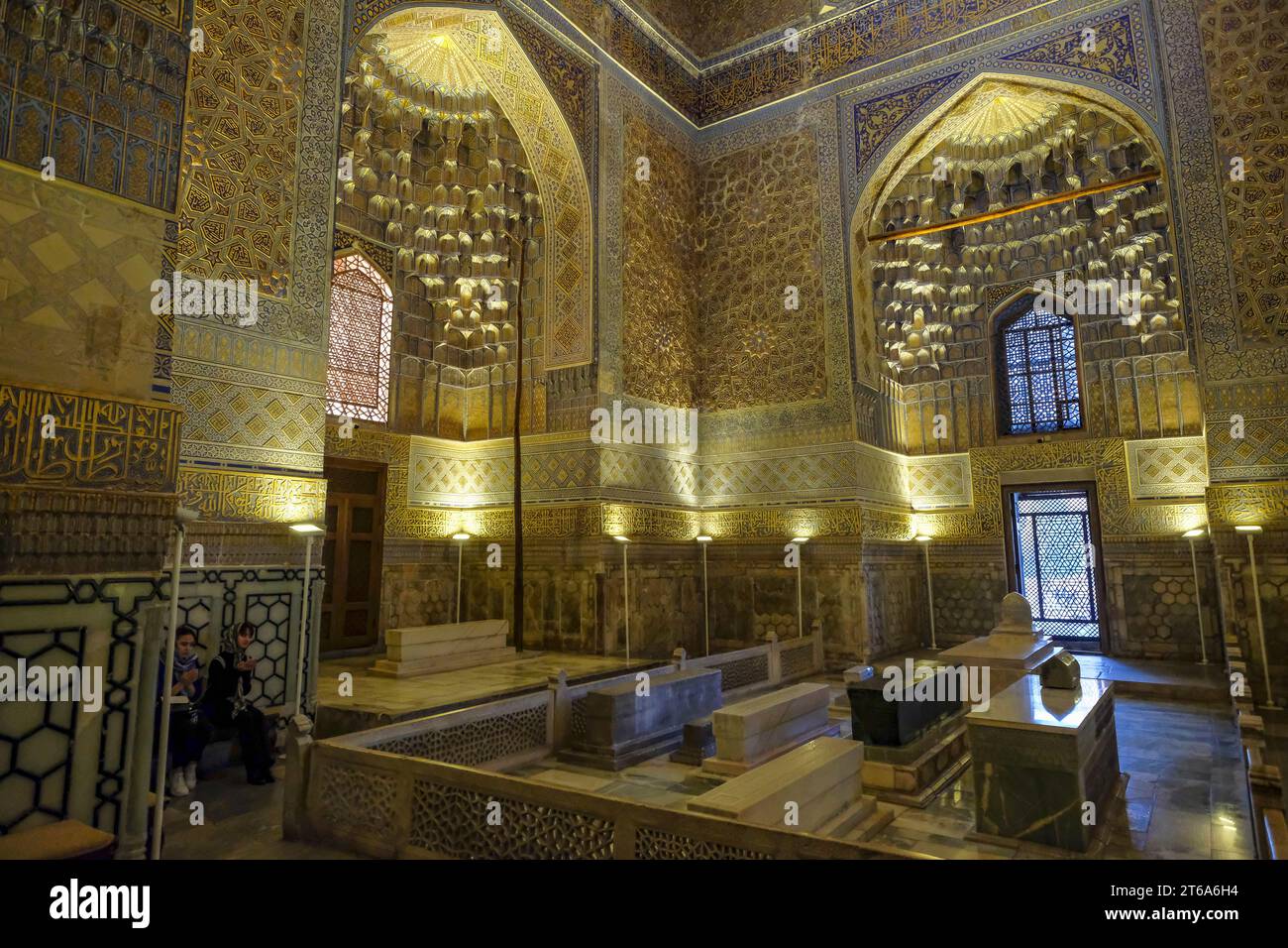 Samarcanda, Uzbekistan - 3 novembre 2023: Mausoleo Gur-e-Amir a Samarcanda, Uzbekistan. Foto Stock