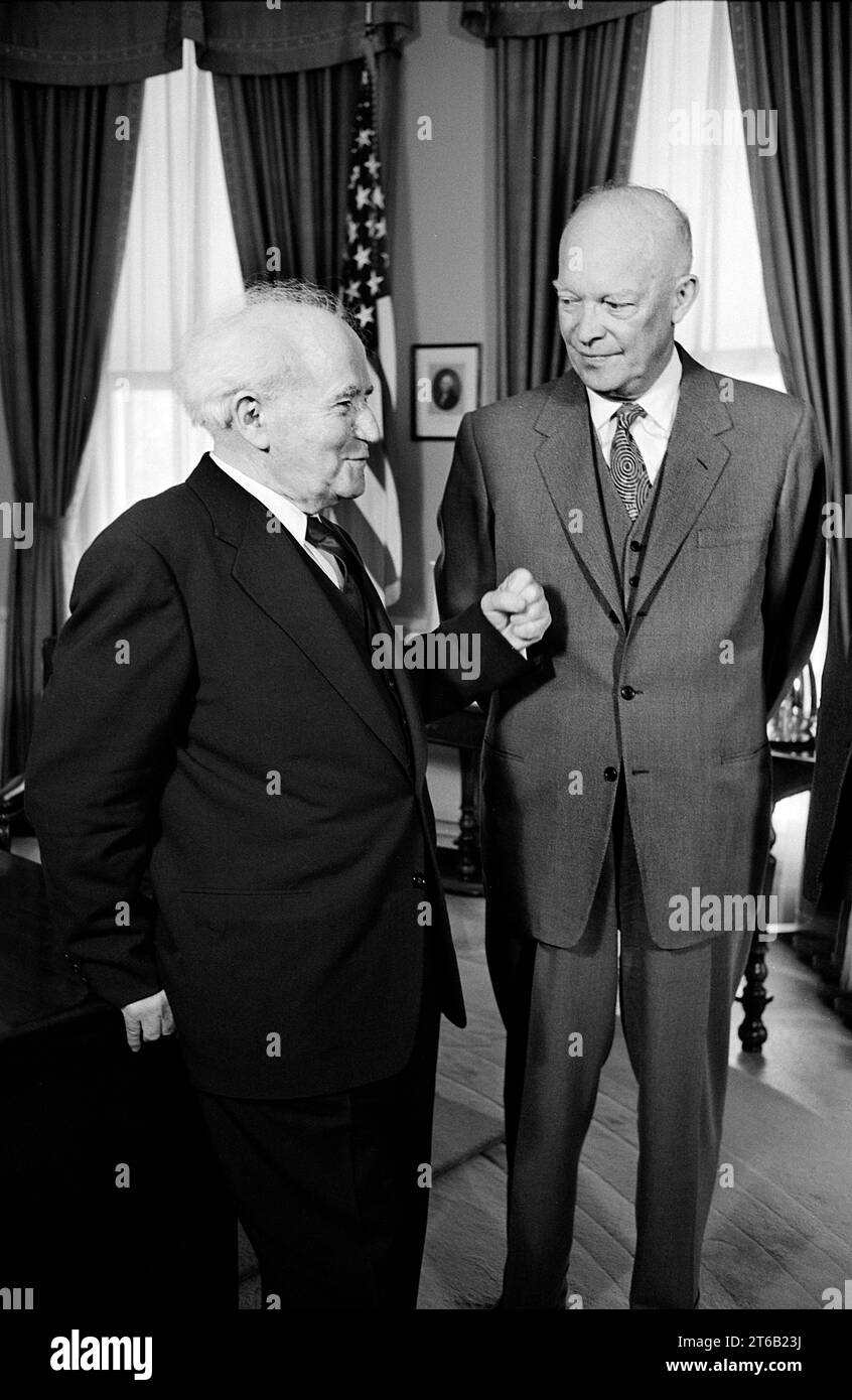 Il primo ministro israeliano David Ben-Gurion con il presidente degli Stati Uniti Dwight Eisenhower, Casa Bianca, Washington, D.C., USA, Warren K. Leffler, U.S. News & World Report Magazine Photography Collection, 10 marzo 1960 Foto Stock