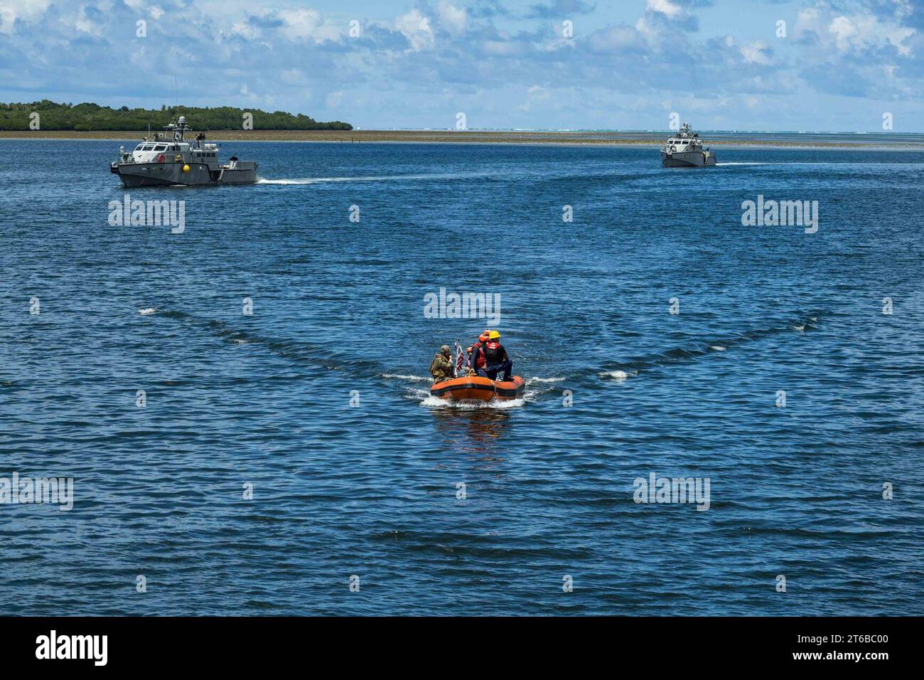 Navi di pattuglia STATUNITENSI al largo di Yap - 190703 Foto Stock