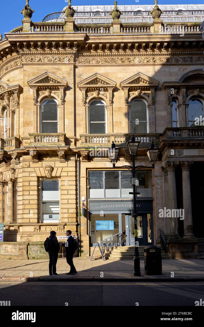 People Street Corner Birmingham Inghilterra Regno Unito Foto Stock