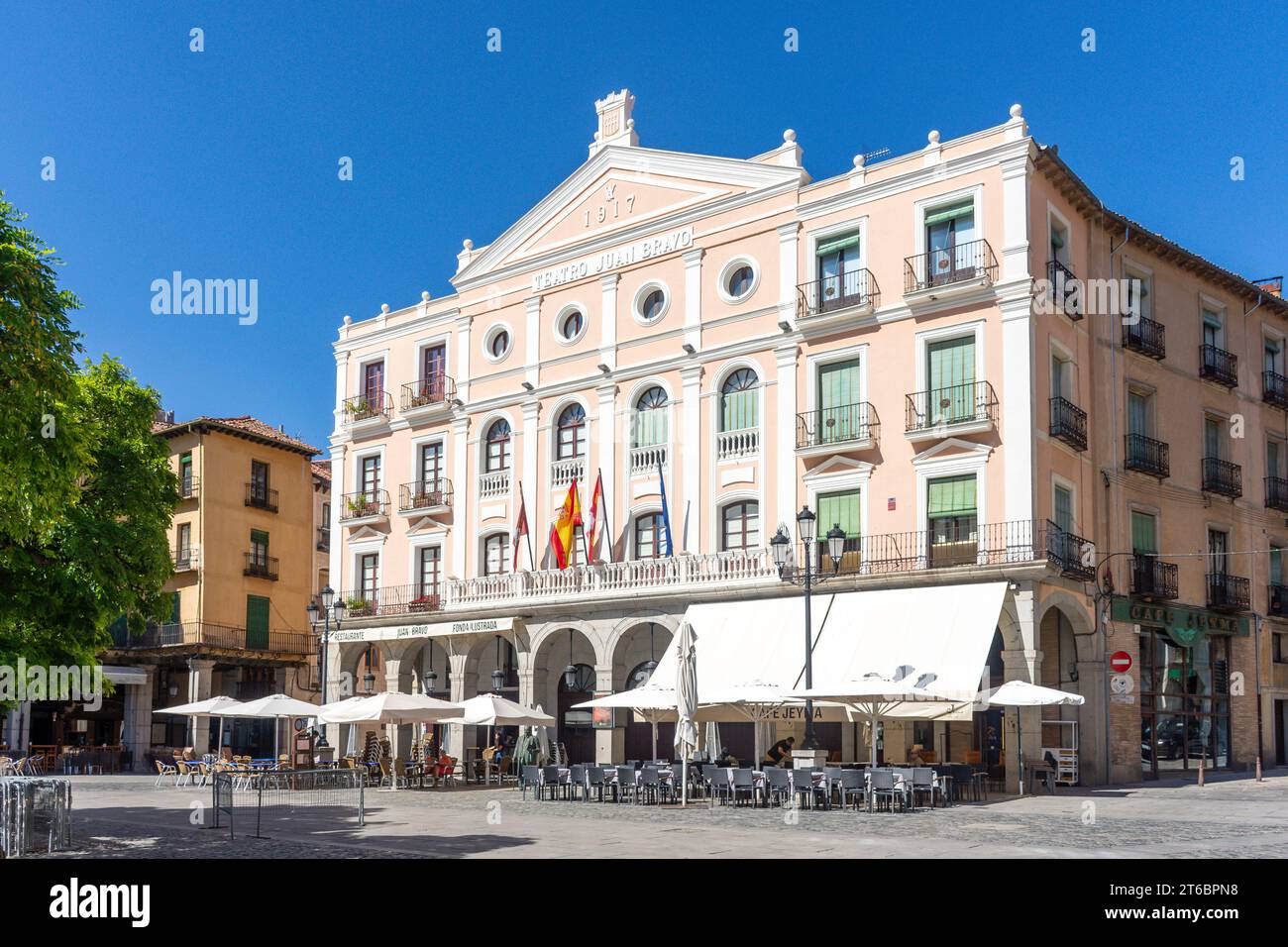 Teatro Juan Bravo (teatro delle arti), Plaza Mayor, Segovia, Castiglia e León, Regno di Spagna Foto Stock