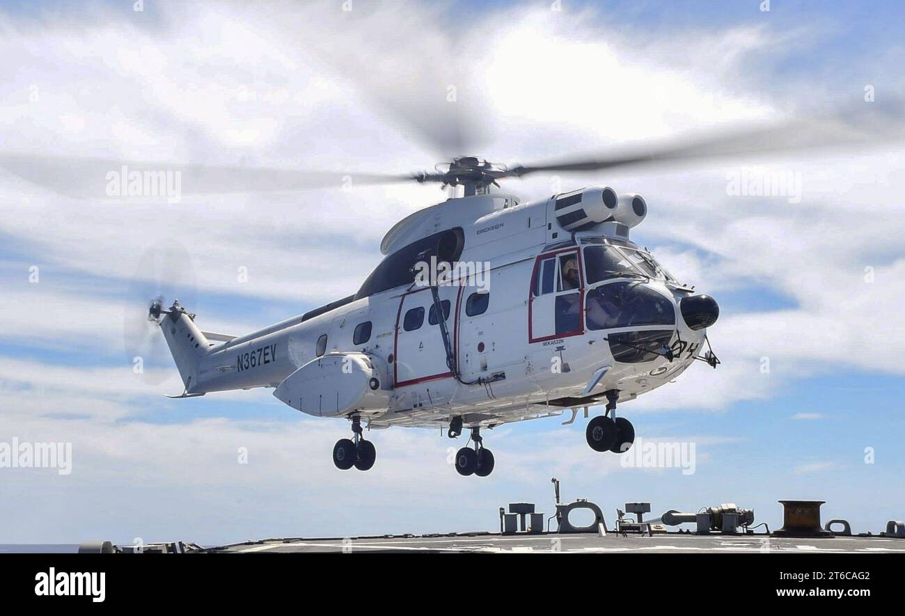 Operazioni di volo USS Benfold (tagliate) Foto Stock