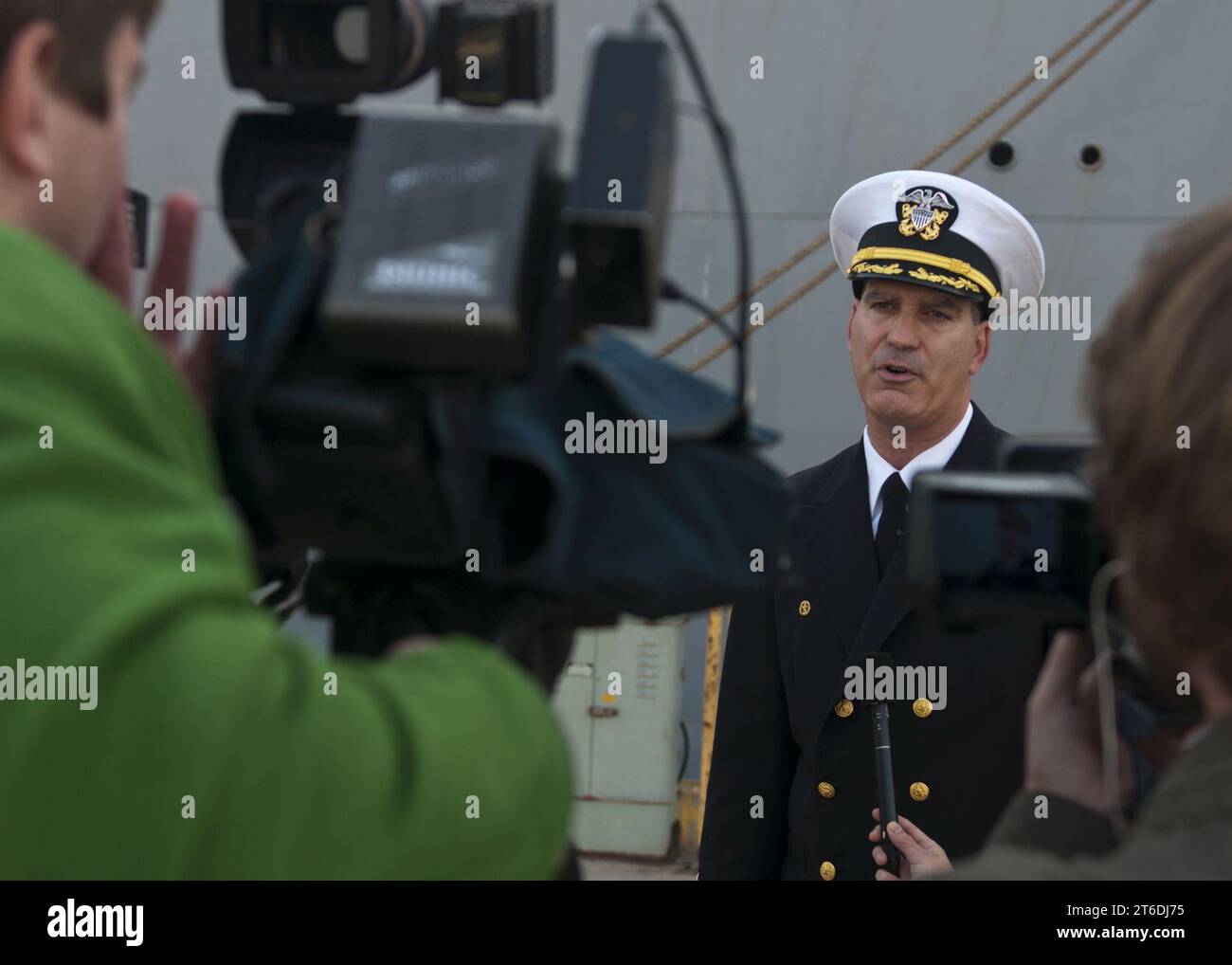 USS Fort McHenry - ritorno a casa 121130 Foto Stock