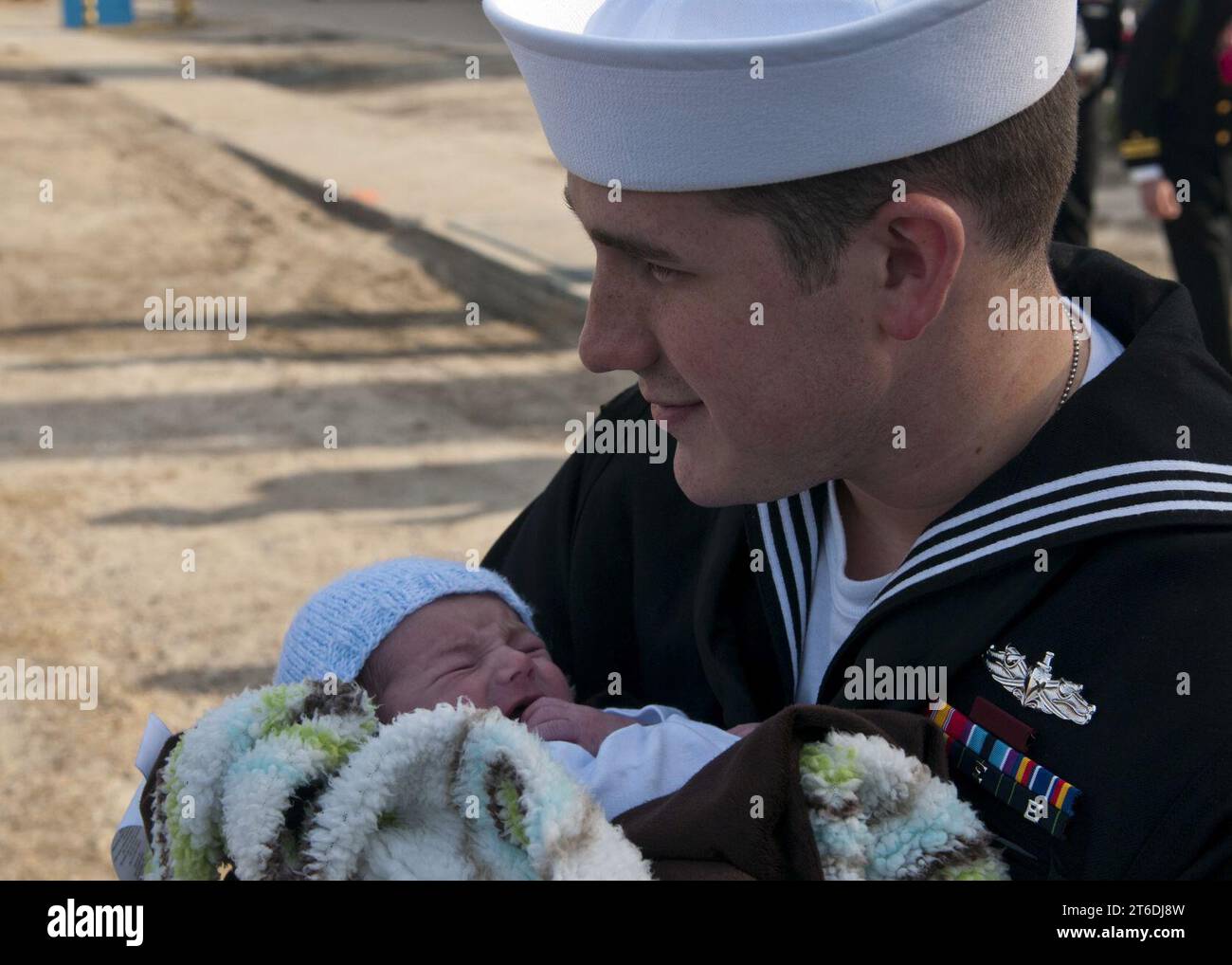 USS Fort McHenry - ritorno a casa 121130 Foto Stock