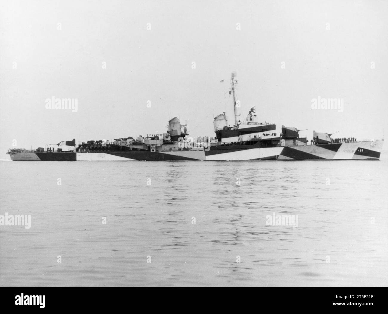 USS Harry F. Bauer (DM-26) al largo del Boston Navy Yard il 10 ottobre 1944 Foto Stock