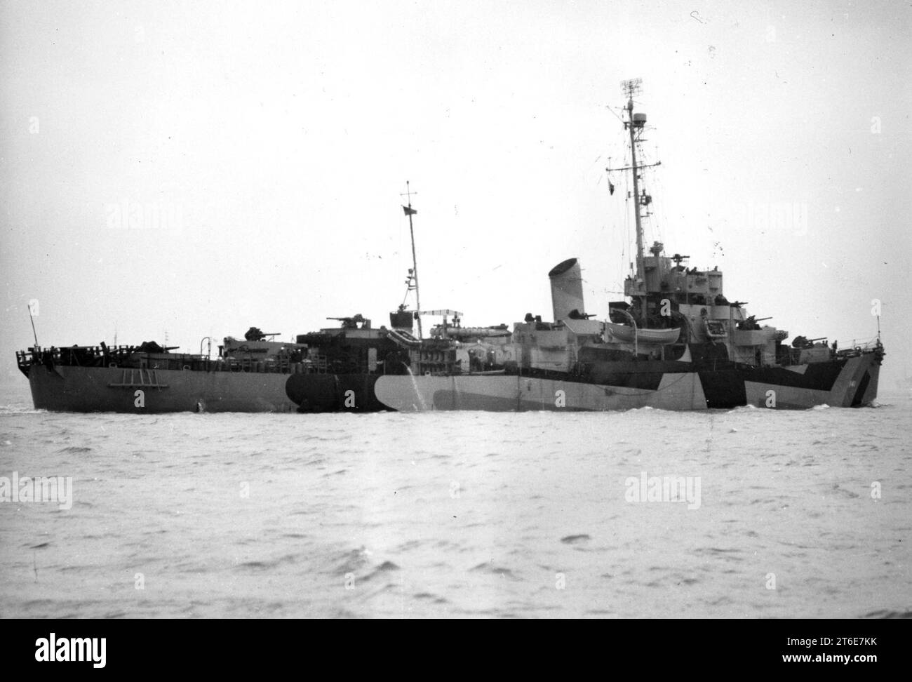 USS Hill (DE-141) al largo di New York City (USA), 22 marzo 1945 (L45-125.01.02) Foto Stock