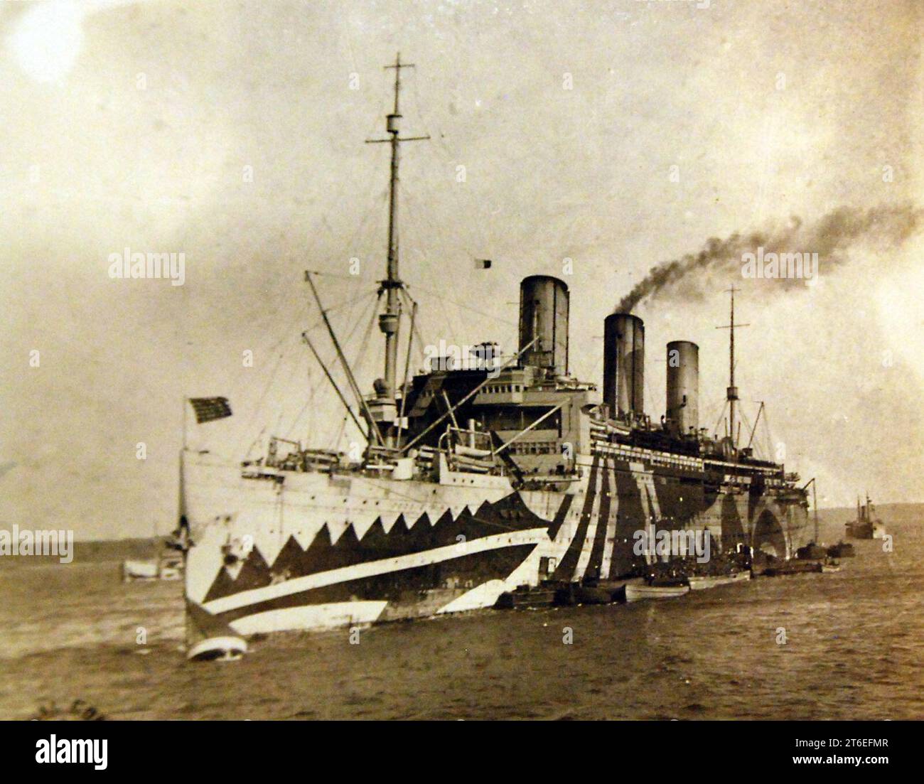 USS Leviathan utilizzato per trasportare truppe americane, Brest, Francia, 30 maggio 1918 (28294620966) Foto Stock