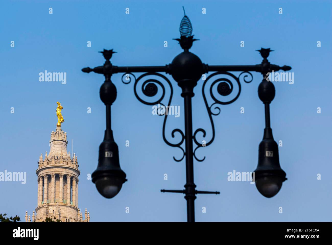 Edificio municipale, edificio, lampione, storico, storico, storico, Manhattan, New York, USA Foto Stock
