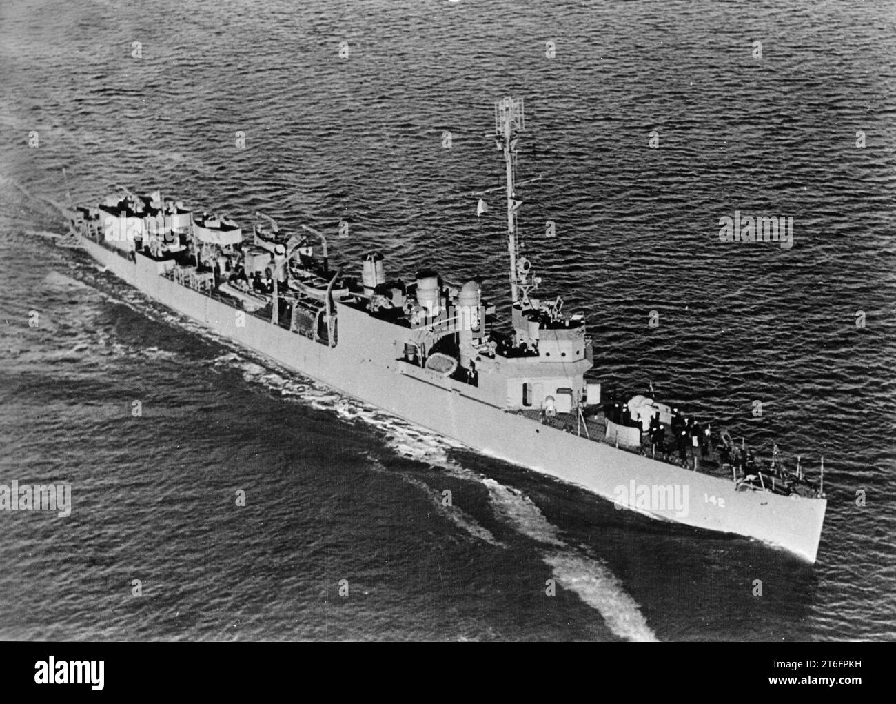 USS Tarbell (DD-142) in corso nel porto di Charleston, 17 Dicembre 1942 Foto Stock