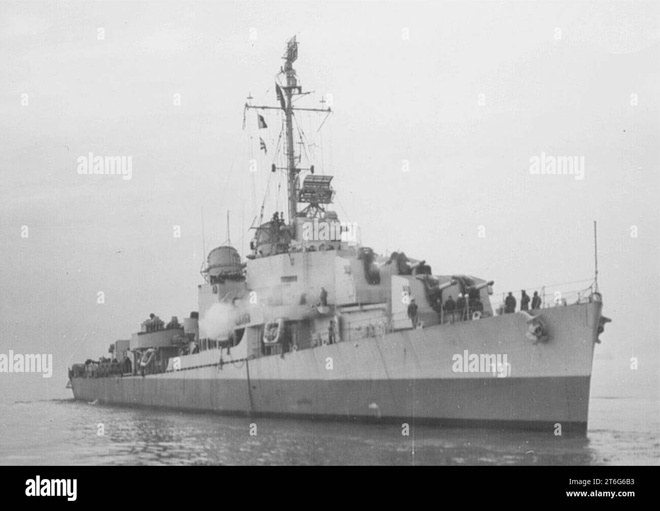 USS Zellars (DD-777) al largo del cantiere navale di Puget Sound il 23 gennaio 1945 Foto Stock