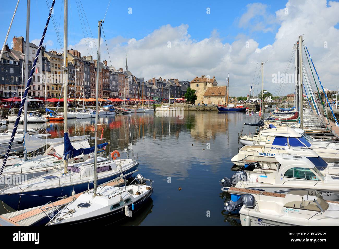 Vieux Bassin, Old Harbour, St Catherine's Quay, Honfleur, Calvados, basse Normandie, Normandia, Francia, Europa Foto Stock