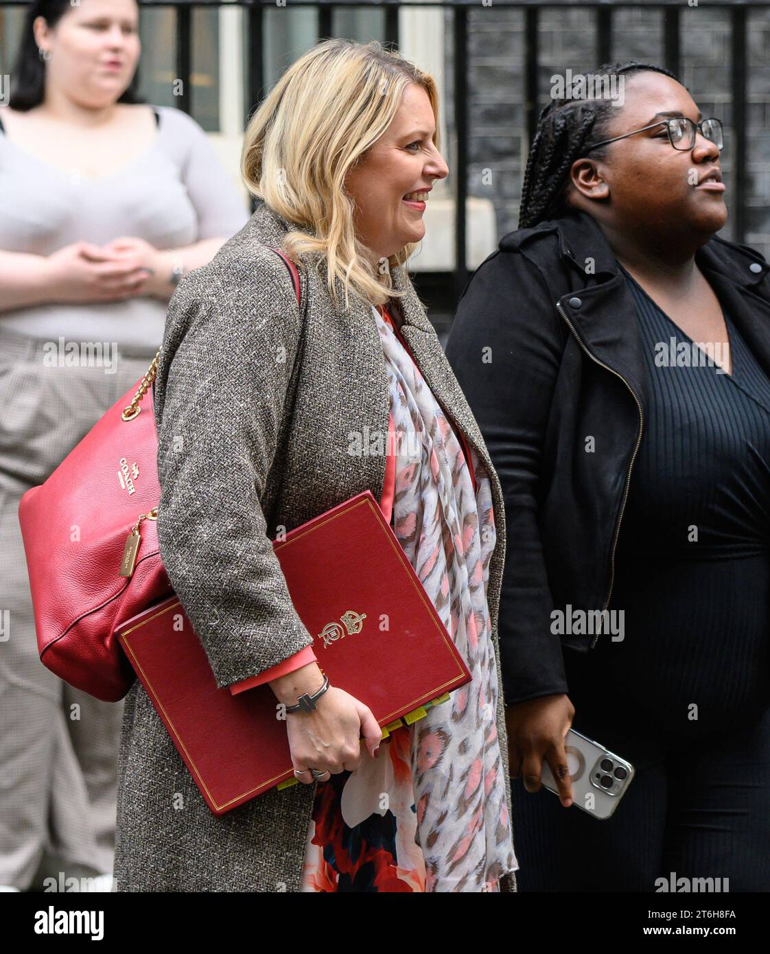 Mims Davies MP (con: MID Sussex) Sottosegretario parlamentare (Dipartimento per il lavoro e le pensioni) a Downing Street, ottobre 2023 Foto Stock