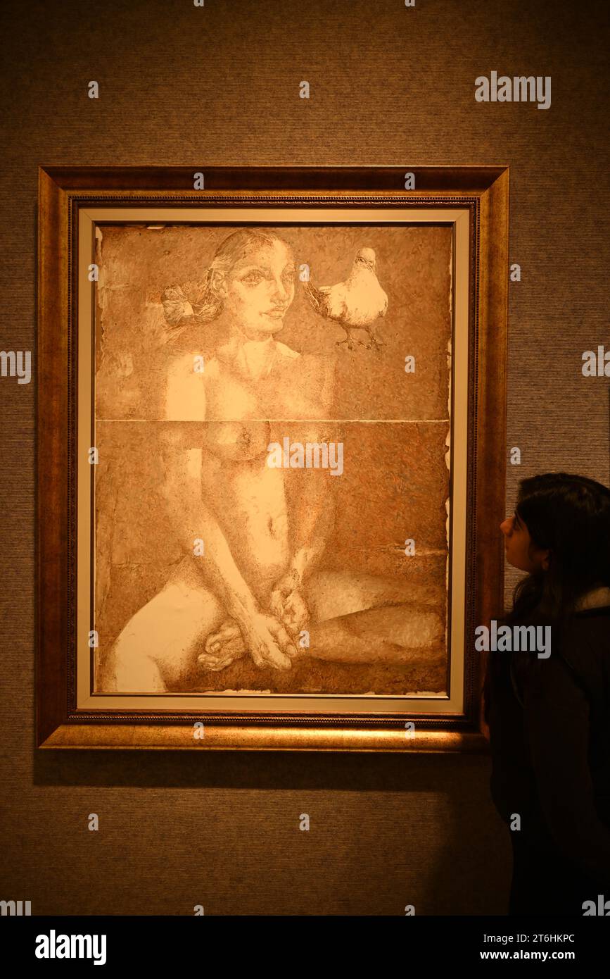 Il punto forte è una magnifica e rarissima mappa mondiale incentrata sulla Mecca islamica, un capolavoro della Persia safavide, che sarà protagonista della vendita di arte islamica e indiana il 14 novembre a Bonhams New Bond Street. La mappa, precedentemente esposta al Museo d'Arte di Harvard, e risalente all'ultimo quarto del XVII secolo, è la più bella e completa mappa del mondo incentrata sulla Mecca di soli tre esempi sopravvissuti (gli altri due sono stati scoperti nel 1989 e nel 1995) ed è il più importante strumento scientifico islamico mai offerto all'asta, con una stima di £ 1.500.000-2.000.000... Foto Stock