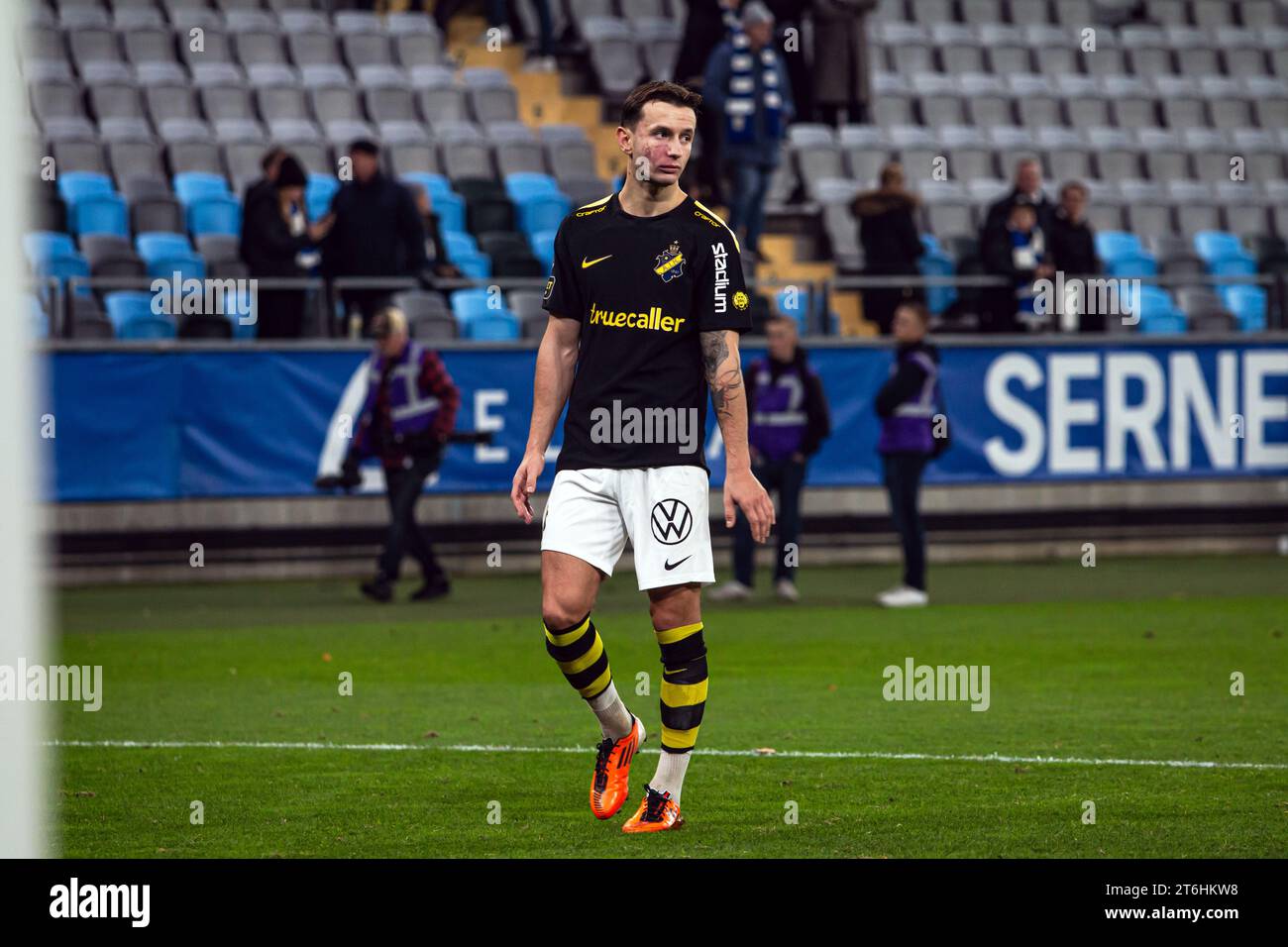 Halmstad, Svezia. 6 novembre 2023. Bersant Celina dell'AIK visto durante l'Allsvenskan match tra IFK Gothenburg e AIK a Gamle Ullevi a Gothenburg. (Foto: Gonzales Photo - Amanda Persson). Foto Stock