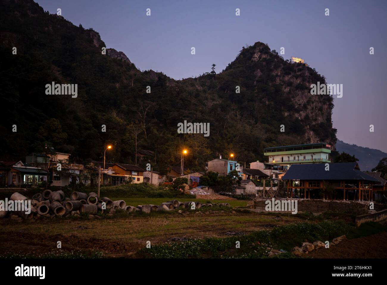 La città di Dong Van in Vietnam Foto Stock