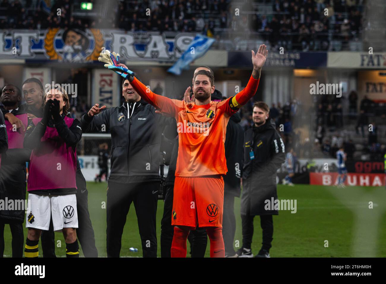 Halmstad, Svezia. 6 novembre 2023. Portiere Kristoffer Nordfeldt (15) dell'AIK visto dopo l'Allsvenskan match tra IFK Gothenburg e AIK a Gamle Ullevi a Gothenburg. (Foto: Gonzales Photo - Amanda Persson). Foto Stock