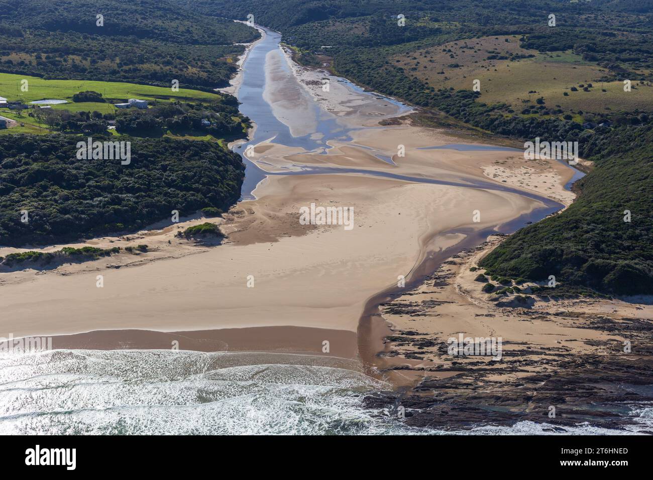 Foce del fiume Ncera, provincia del Capo Orientale. Foto Stock