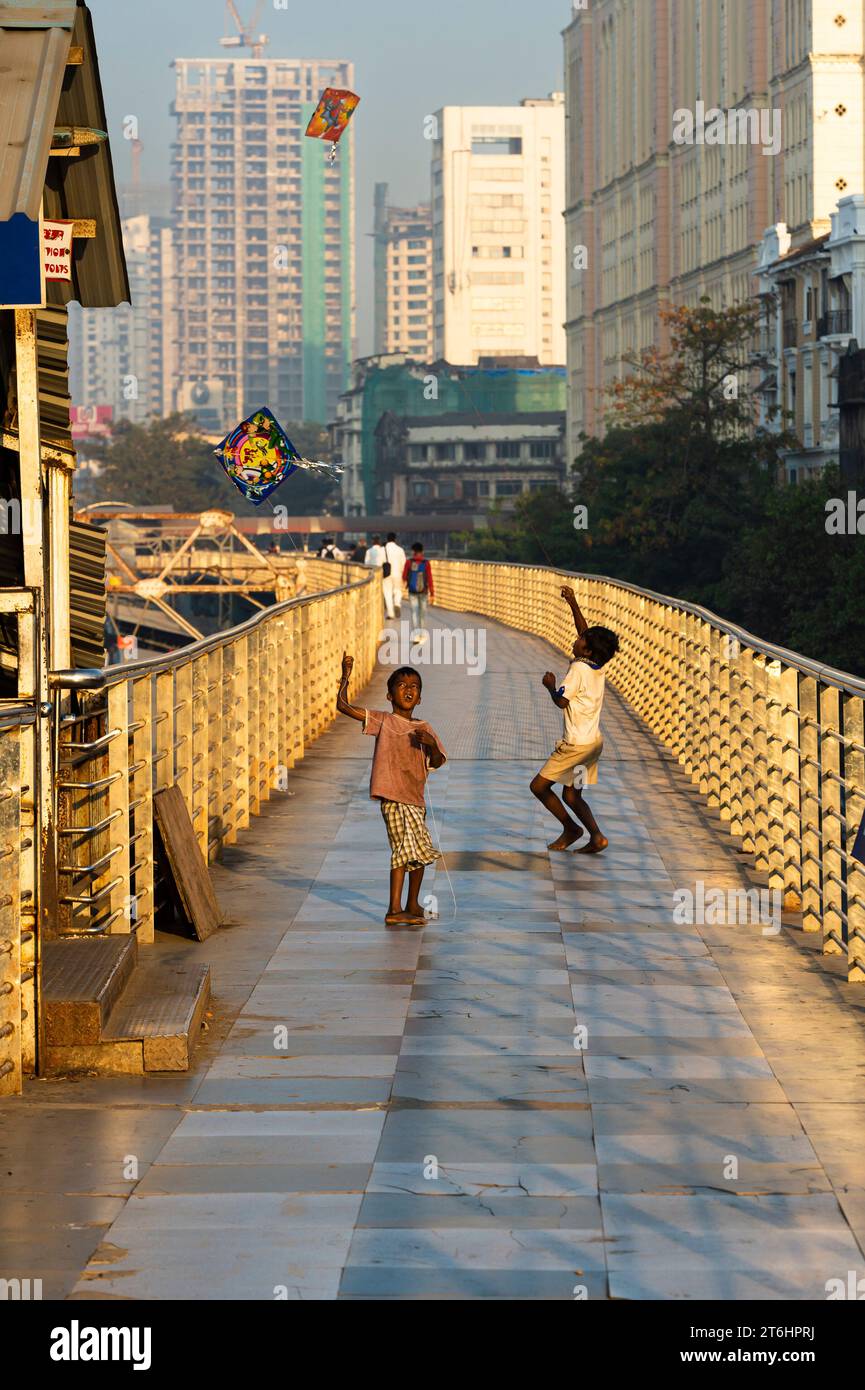 India, Mumbai, stazione di Charni Road Foto Stock