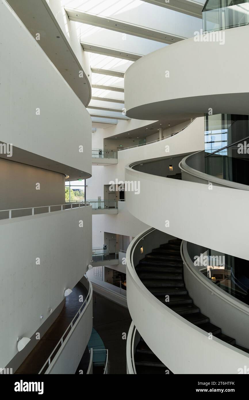 Danimarca, Aarhus, museo d'arte 'AROs Aarhus', torre a scala a chiocciola Foto Stock