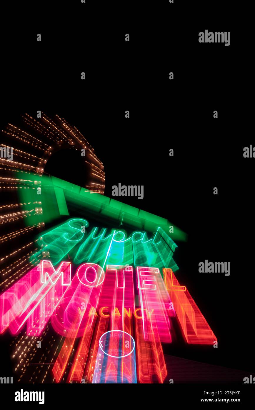 Notti al neon al Supai Lodge, Seligman, Route 66, Arizona Foto Stock