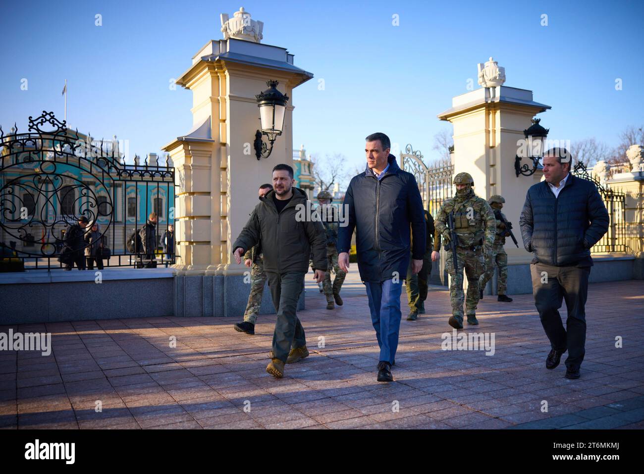 KIEV, UCRAINA - 23 febbraio 2023 - il primo ministro spagnolo Pedro Sanchez durante una visita in Ucraina per incontrare il presidente ucraino Volodymyr Ze Foto Stock
