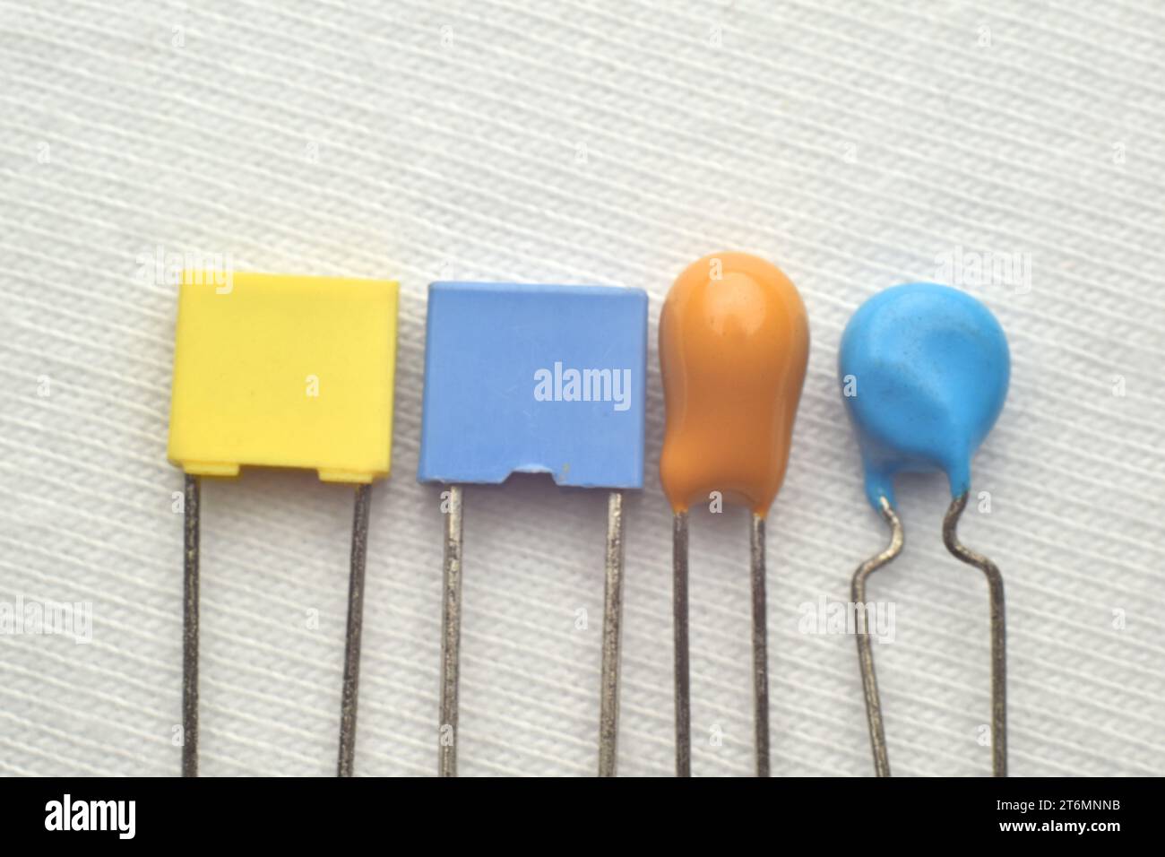 CONDENSATORE ELETTRICO VARIE DIMENSIONI - Foto 9