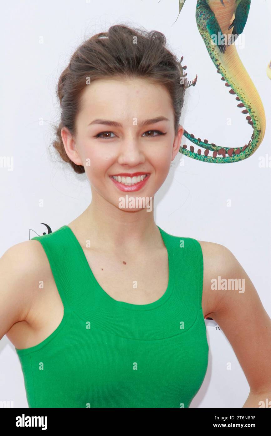 Lexi Ainsworth alla premiere di Dreamworks "How to Train Your Dragon". Arrivi presso il Gibson Amphitheater di Universal City, CA, 21 marzo 2010. Crediti fotografici: Joseph Martinez / Picturelux Foto Stock