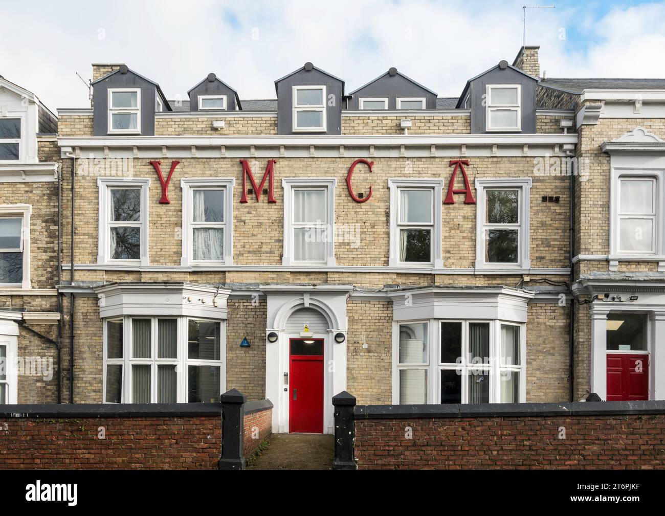 Edificio YMCA in direzione di Road, Sunderland, Inghilterra, Regno Unito Foto Stock