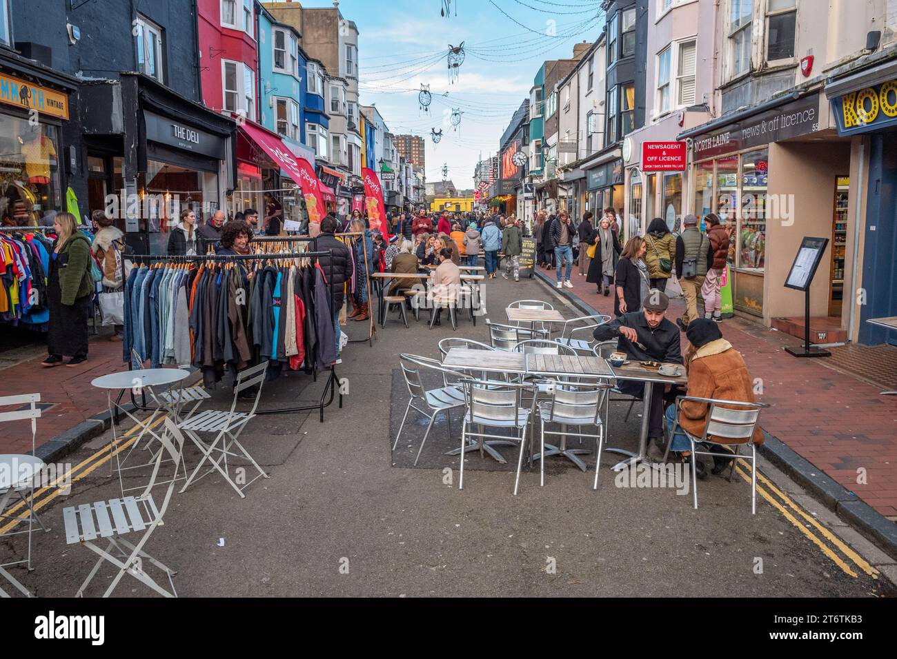 Brighton, 11 novembre 2023: Gardner Street nella zona North Laine di Brighton Foto Stock