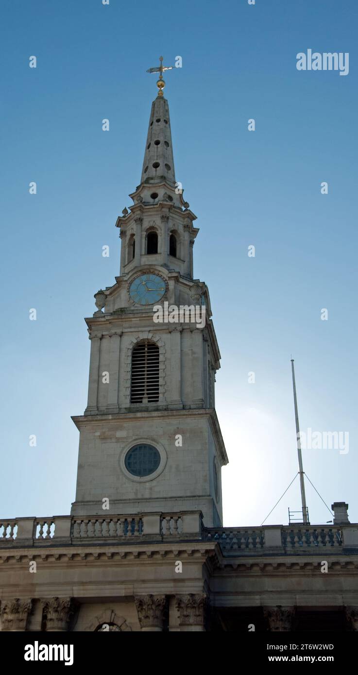 Spire, St Martin-in-the-Fields, Covent Garden, Londra, Regno Unito; chiesa; religione; Anglicanesimo; St Martin-in-the-Fields è una chiesa parrocchiale della Chiesa d'Inghilterra Foto Stock