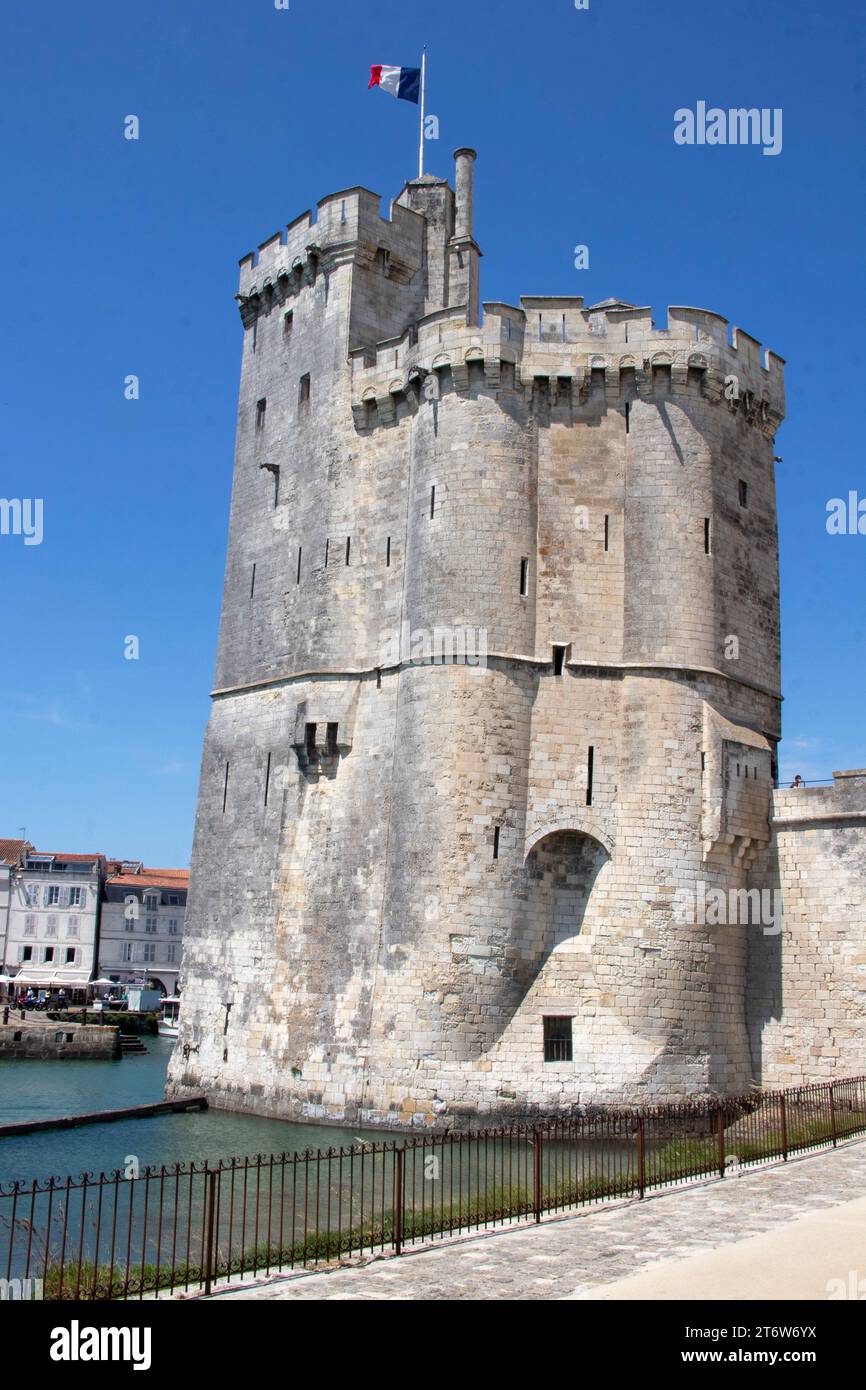 Il Tour Saint-Nicolas a la Rochelle, una vestigia delle fortificazioni medievali che proteggevano il porto. Charente-Maritime. Nouvelle-Aquitaine Foto Stock