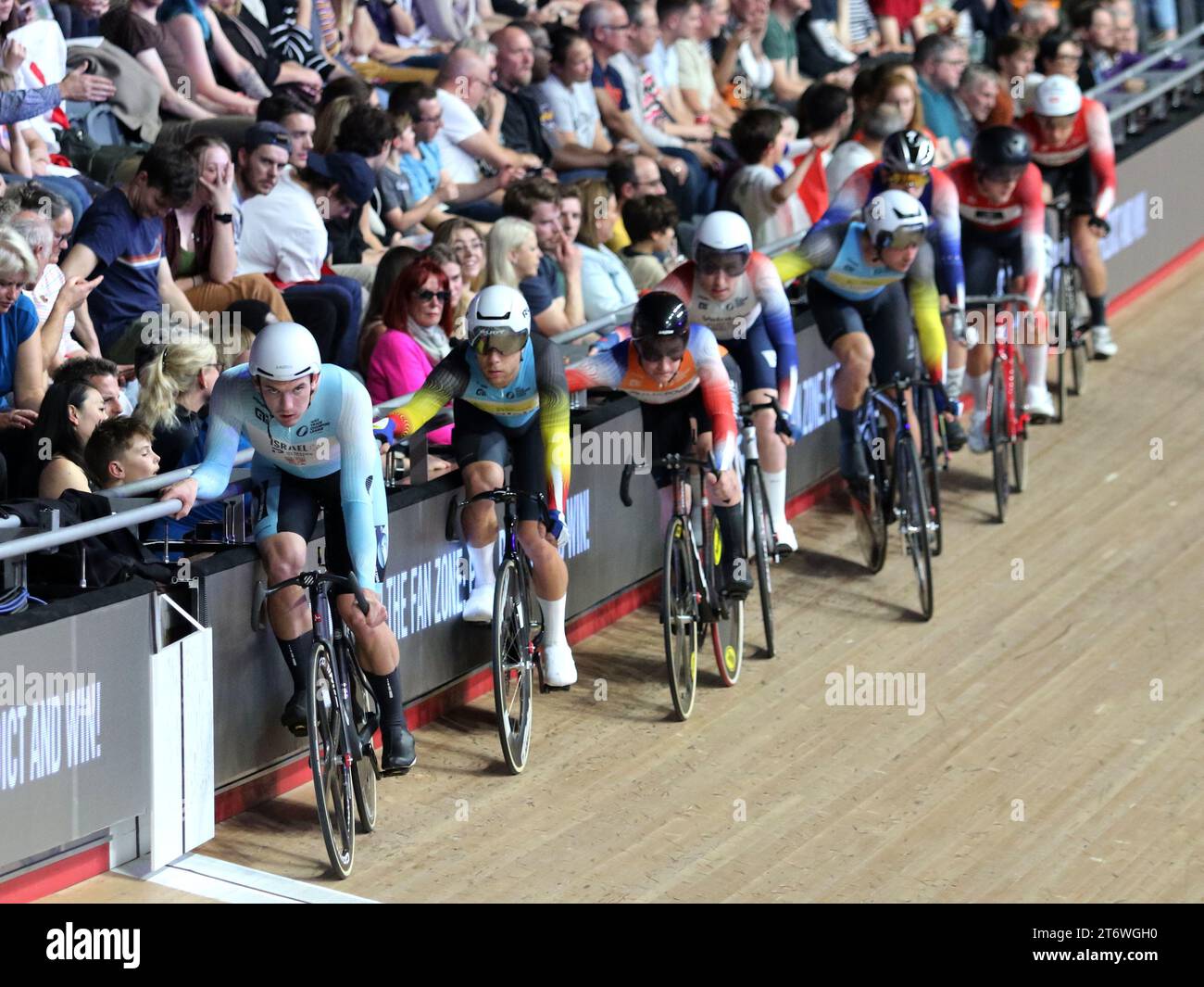 Track Cycling Champions League, Lee Valley Velodrome Londra, Regno Unito. Dylan BIBIC (CAN) al via della Men’s Elimination Race, 11 dicembre 2023 Foto Stock