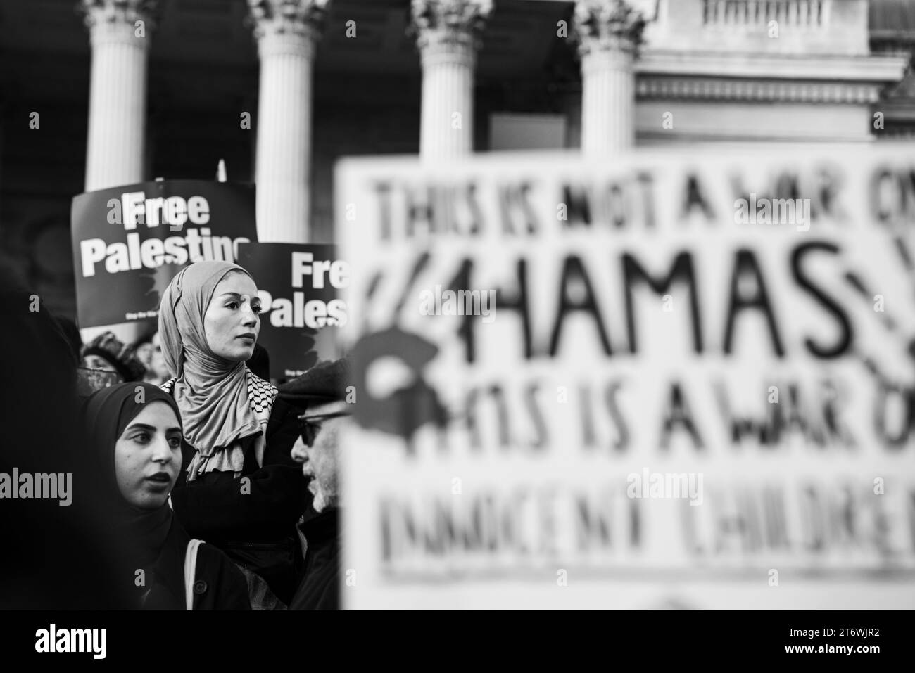 Proteste palestinesi a Trafalgar Square, Londra, Inghilterra. Foto Stock