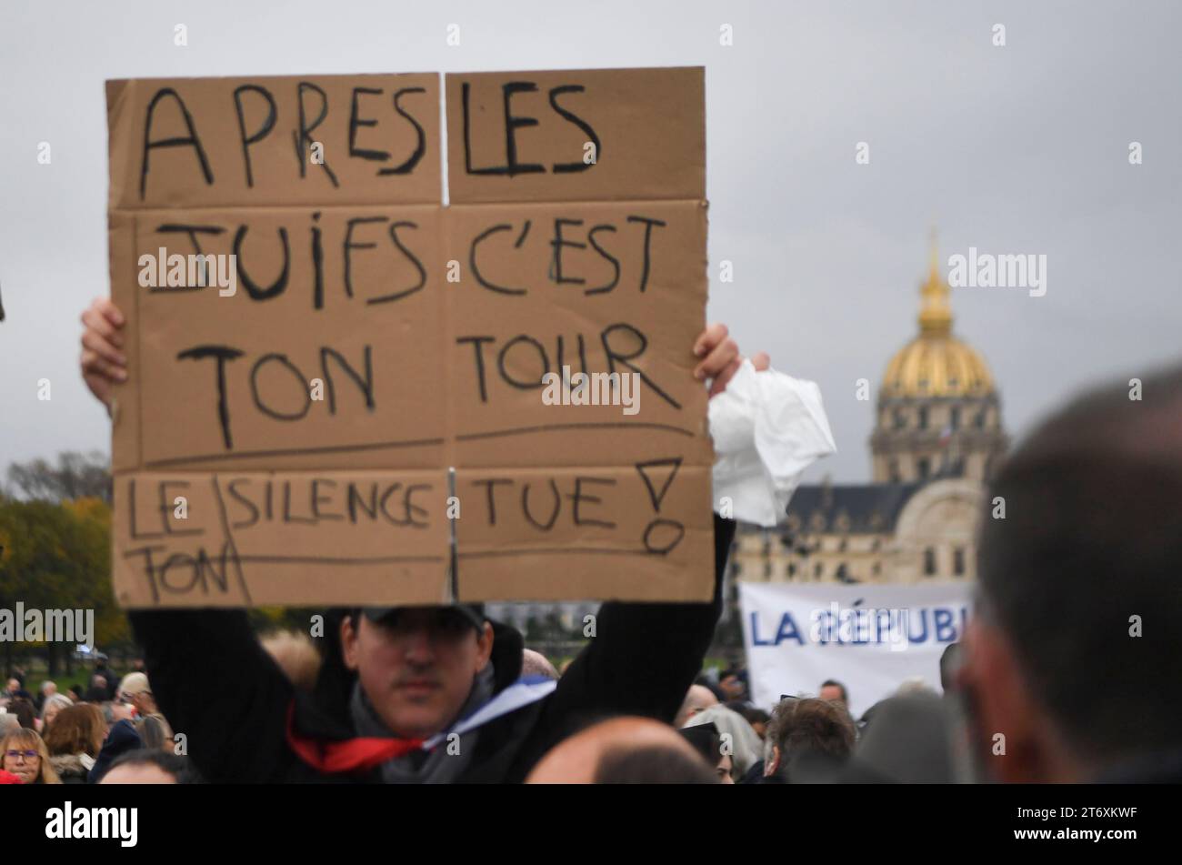 Francia, PARIGI, 2023-11-12. Manifestazione repubblicana contro l'antisemitismo, diverse migliaia di persone marciarono dagli Invalides al Senato. Crediti: francois pauletto/Alamy Live News Foto Stock