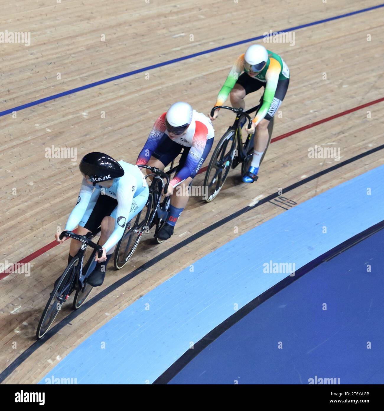Track Cycling Champions League, Lee Valley Velodrome Londra, Regno Unito. Orla WALSH (IRL), Sophie CAPEWELL (GBR), Ellesse ANDREWS (NZL) in The Women's Sprint Foto Stock