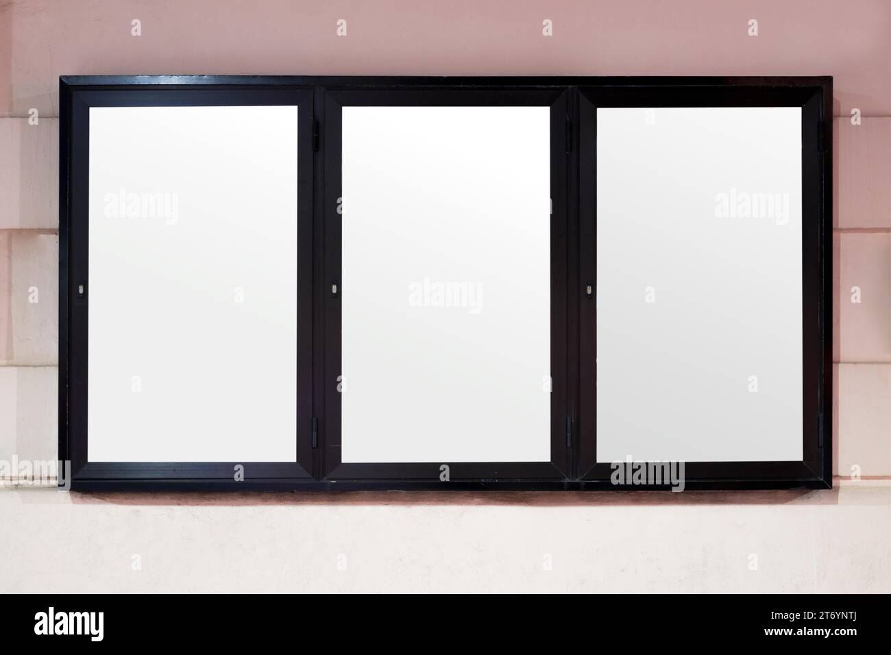 Cartellone pubblicitario bianco con bordo nero Foto Stock