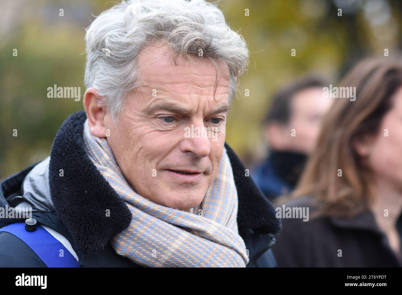Les francais unis contre l'antisémitisme ont défilé dans Paris, sauf pour les partis politique. Le RN de Marine le Pen fermait la marche Foto Stock