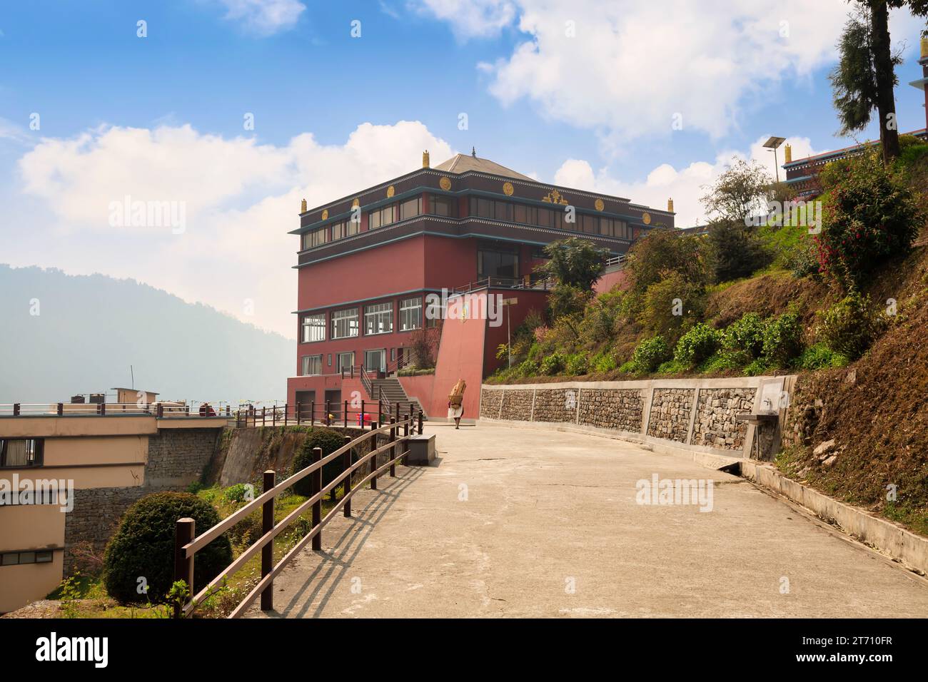 Il monastero di Kagyu Thekchen Ling, popolarmente noto come monastero di Lava, si trova nel distretto di Kalimpong, Bengala Occidentale, India. Foto Stock