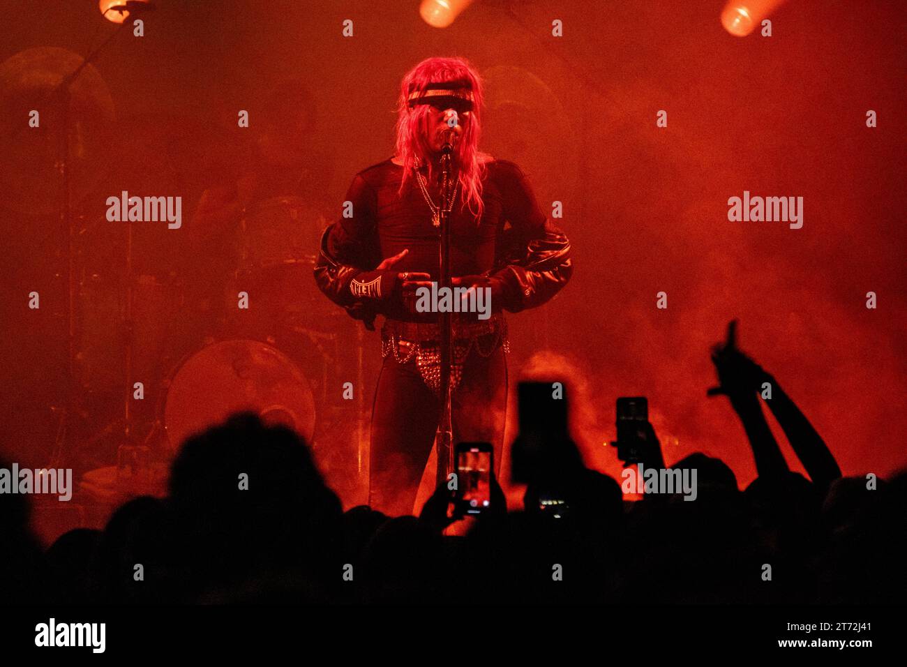 Copenhagen, Danimarca. 12 novembre 2023. Il cantante e musicista americano Yves Tumor esegue un concerto dal vivo al VEGA di Copenaghen. (Foto: Gonzales Photo/Alamy Live News Foto Stock