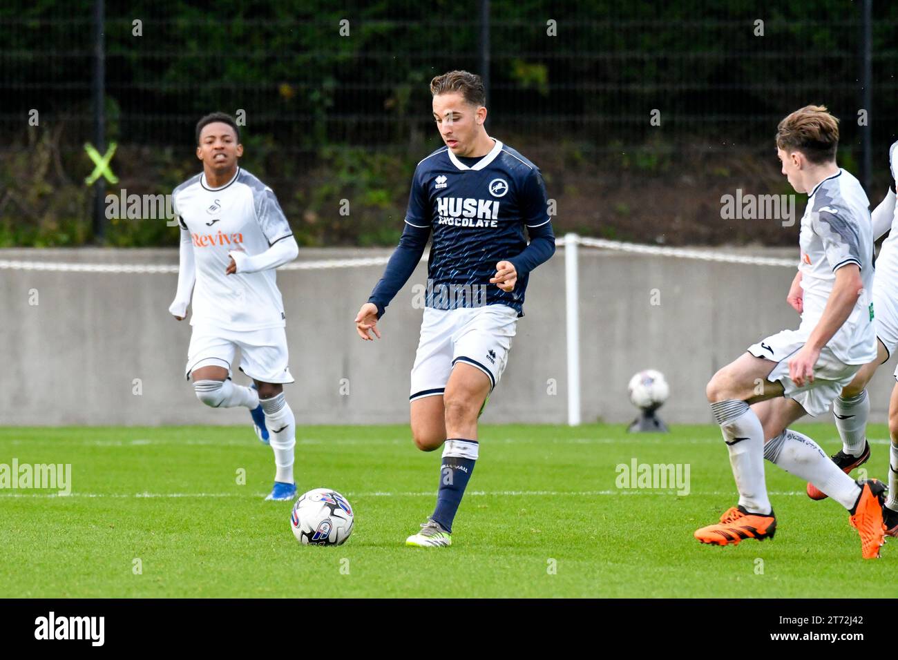 Swansea, Galles. 11 novembre 2023. Alfie Massey di Millwall in azione durante il match Under 18 Professional Development League tra Swansea City e Millwall alla Swansea City Academy di Swansea, Galles, Regno Unito, l'11 novembre 2023. Crediti: Duncan Thomas/Majestic Media. Foto Stock