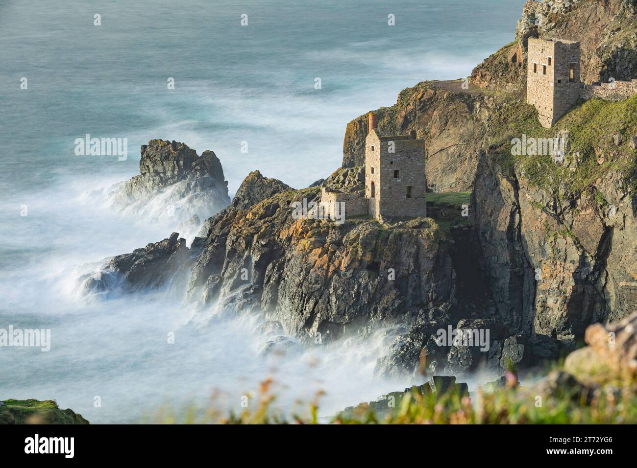 Case di motore di Corona a Botallack ,Cornovaglia, Inghilterra, Regno Unito Foto Stock