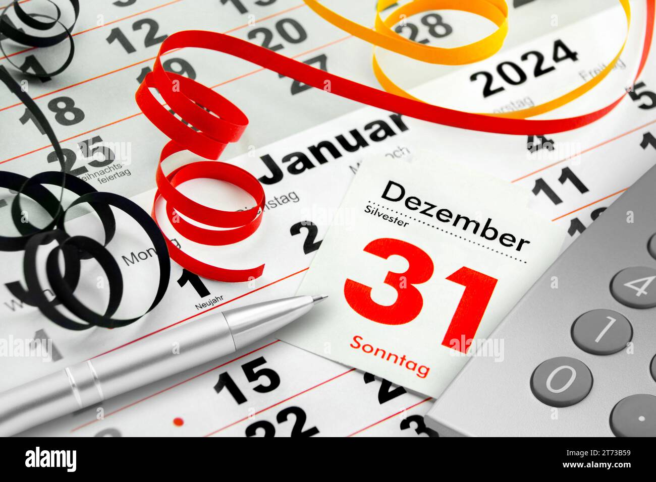 Calendario tedesco 2023 dicembre 31 domenica e gennaio 2024 vigilia di Capodanno e settimana lunedì martedì mercoledì giovedì venerdì Foto Stock