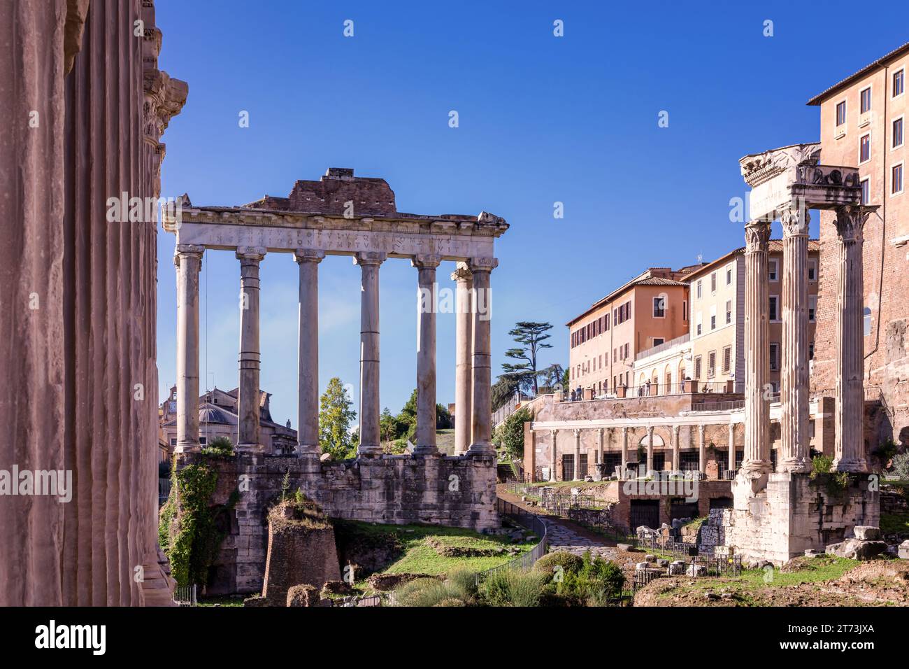 Antiche rovine del Foro Romano a Roma, Lazio, Italia Foto Stock