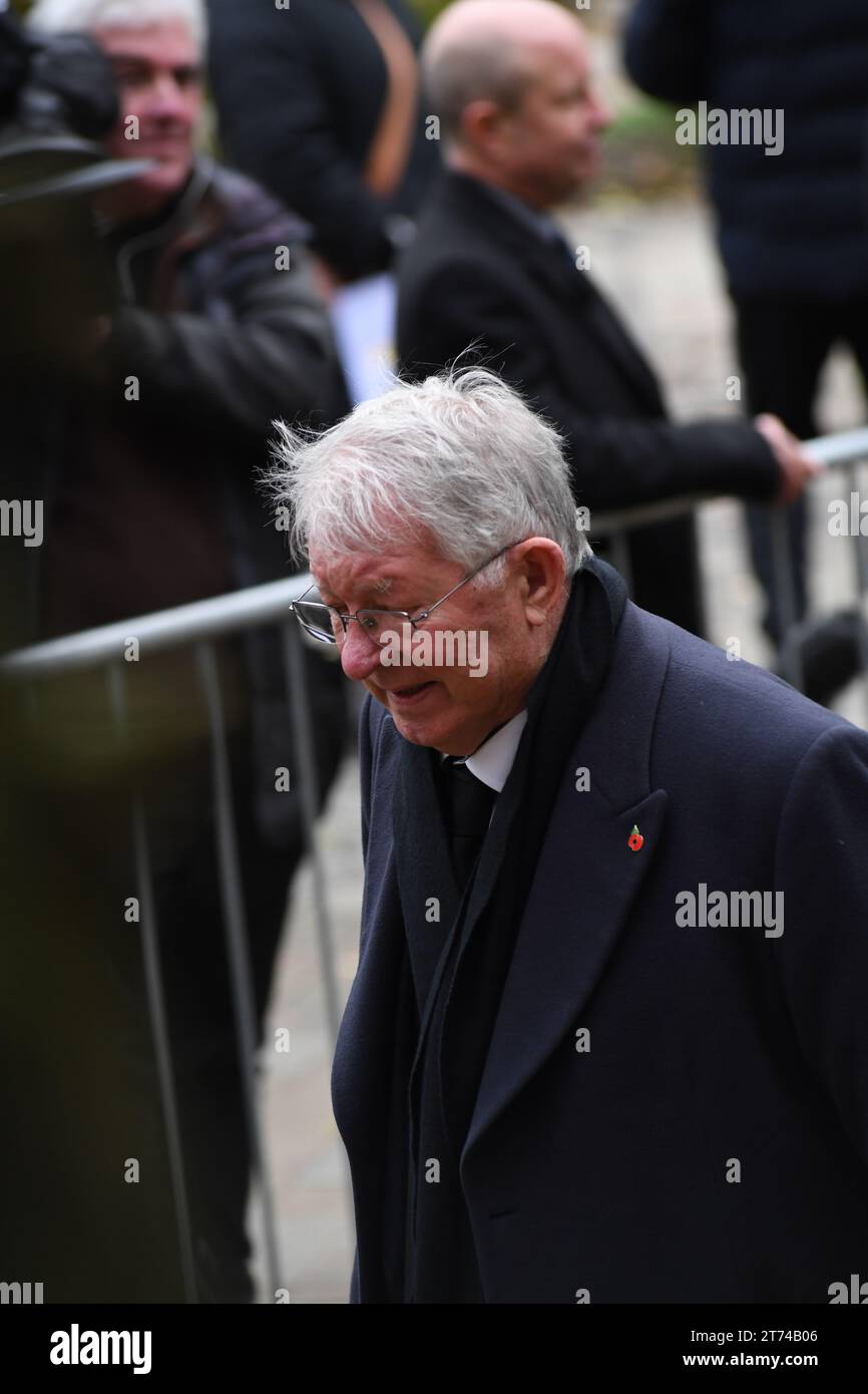 Sir Alex Ferguson partecipa al funerale di Sir Bobby Charltons alla Cattedrale di Manchester, Manchester, Regno Unito, il 13 novembre 2023 (foto di Karl Vallantine/News Images) Foto Stock