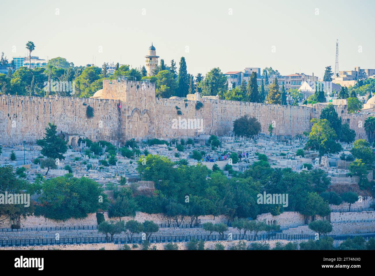 Vista della porta d'Oro o della porta della Misericordia sul lato est del Monte del Tempio, Gerusalemme, Israele Foto Stock