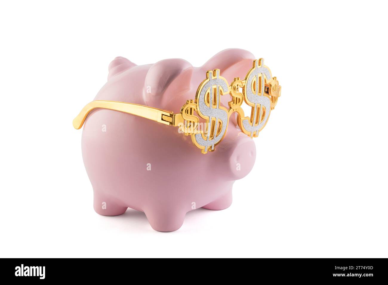 Salvadanaio rosa con occhiali dorati con simbolo del dollaro isolato su sfondo bianco con percorso di ritaglio Foto Stock