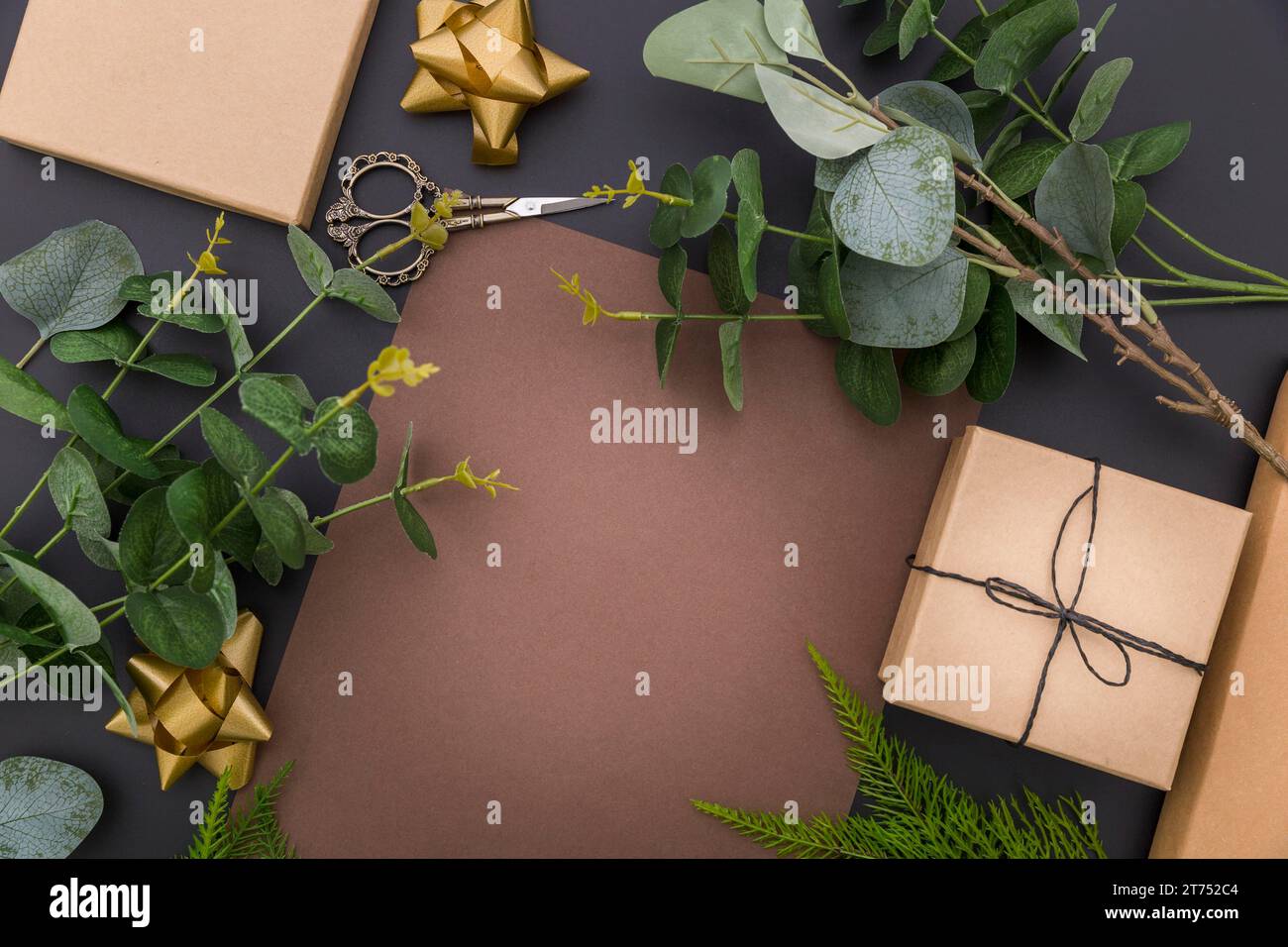 Assortimento di confezioni regalo con base piatta e spazio per copia Foto Stock